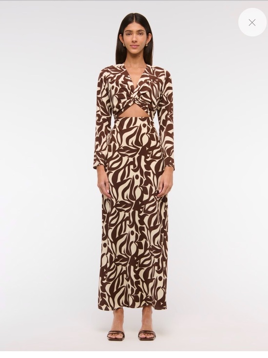 Abercrombie & Fitch Dresses & Skirts - Abercrombie & Fitch Long-Sleeve Twist-Front Maxi Dress